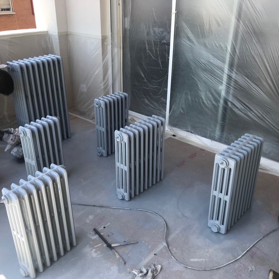 imprimación de radiadores de hierro fundido antes de dar esmalte.jpg